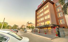 Hotel 91 Huda City Center